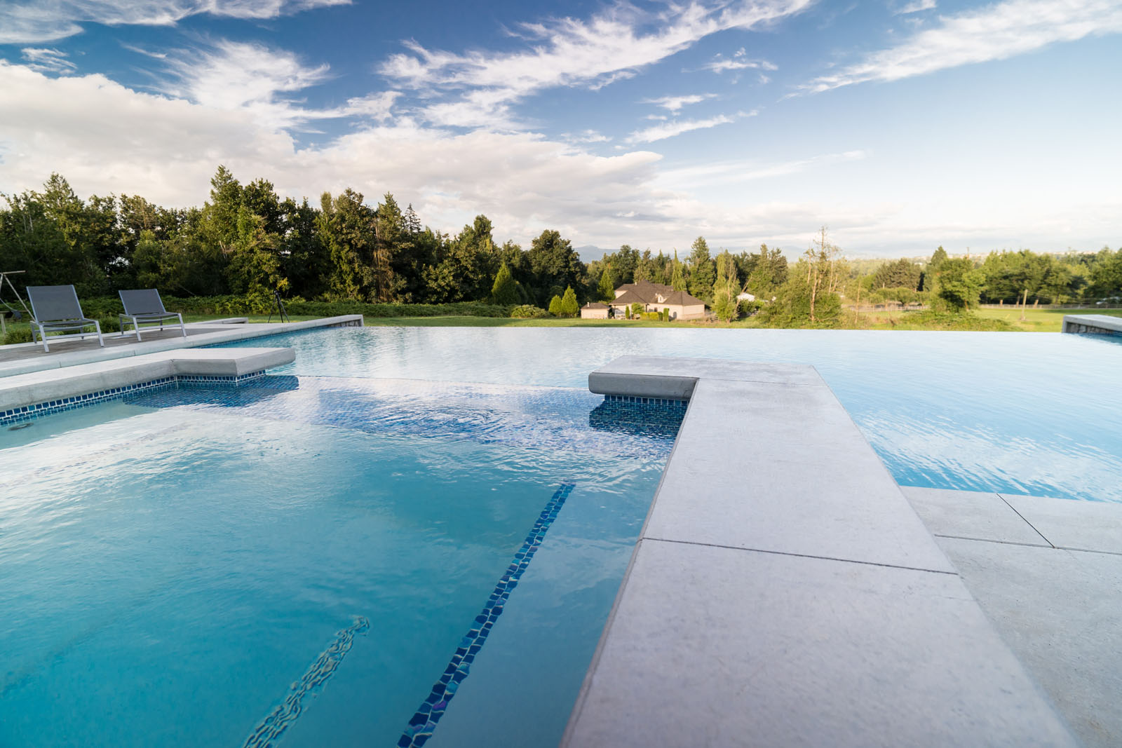 Outdoor-inground-swimming-pool-azuro-REI005